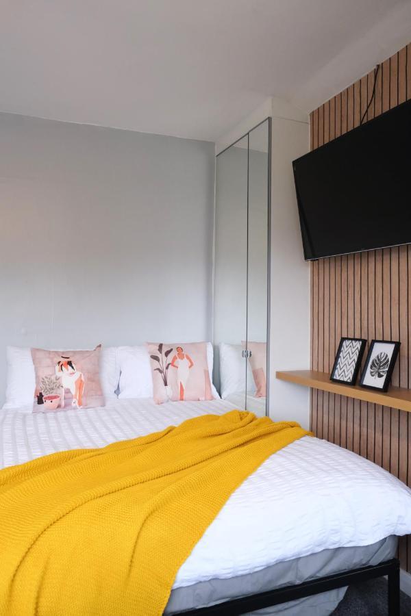 Bee Stays - Northway House Warrington  Eksteriør billede