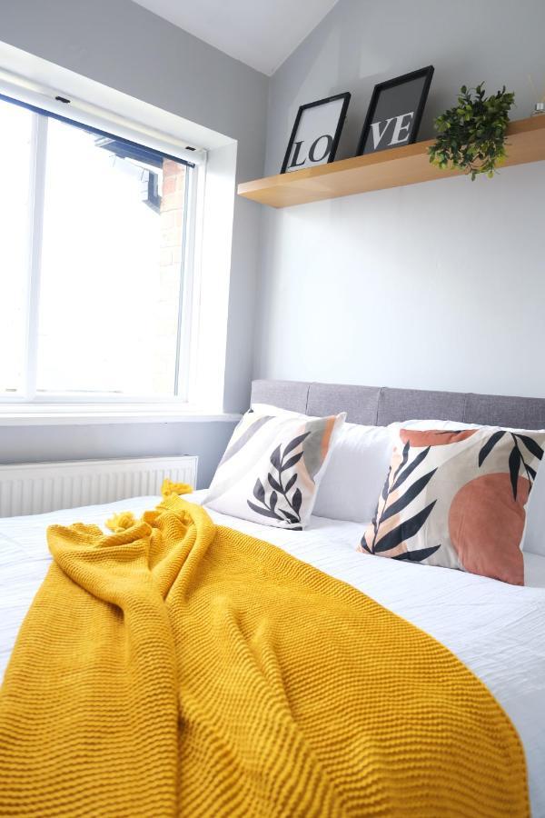 Bee Stays - Northway House Warrington  Eksteriør billede