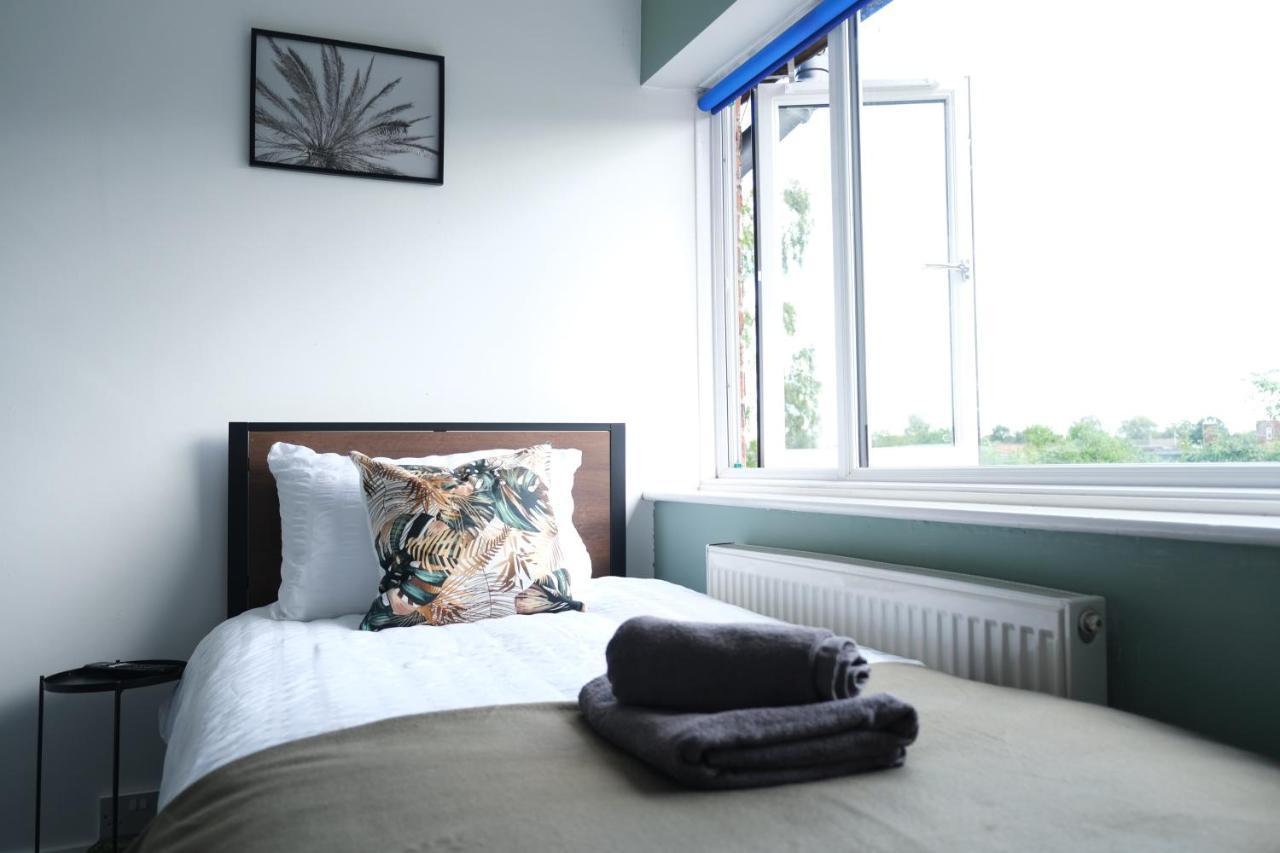 Bee Stays - Northway House Warrington  Eksteriør billede